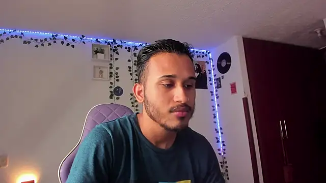 Raf brunette online show from January 12, 2025, 10:02 am