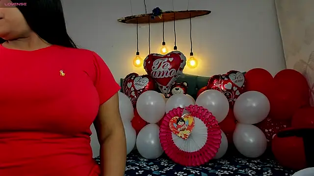 Snapshot of Any_topless chatting on February 11, 2025, 2:57 pm Any topless online show from February 11, 2025, 2:57 pm