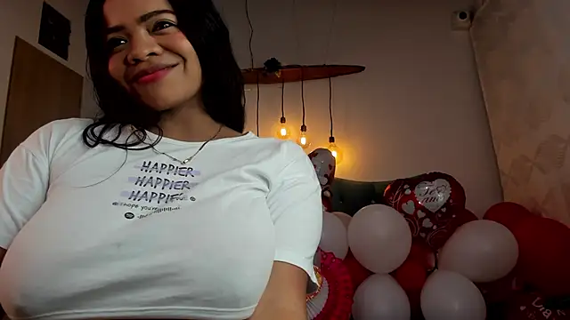 Snapshot of Any_topless chatting on February 17, 2025, 9:41 pm Any topless online show from February 17, 2025, 9:41 pm