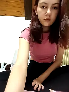 ella grays online show from December 19, 2024, 4:02 pm