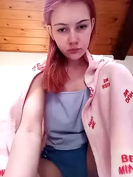 ella grays online show from January 1, 2025, 2:20 pm