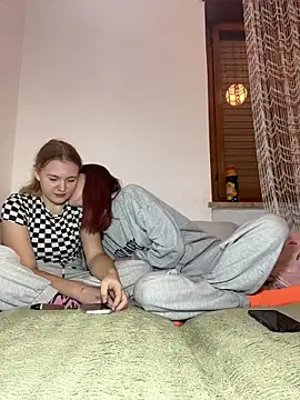 ella grays online show from October 15, 2025, 6:19 pm