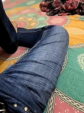 faaseel online show from October 26, 2025, 3:51 pm