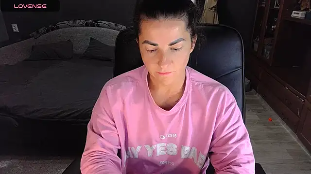 Snapshot of Aria_Dl chatting on October 28, 2025, 3:04 pm Aria Dl online show from October 28, 2025, 3:04 pm