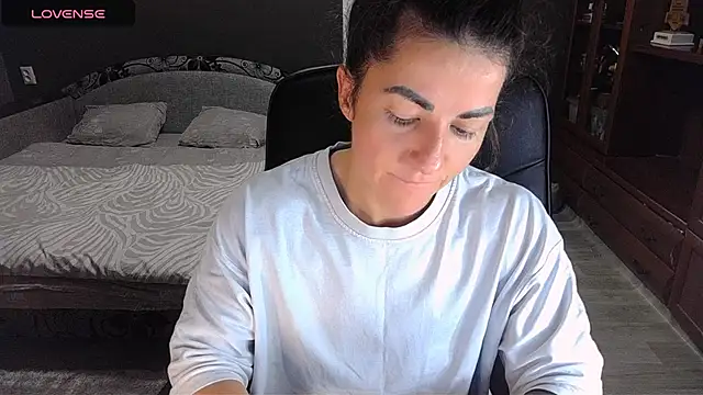 Snapshot of Aria_Dl chatting on November 4, 2025, 5:34 pm Aria Dl online show from November 4, 2025, 5:34 pm