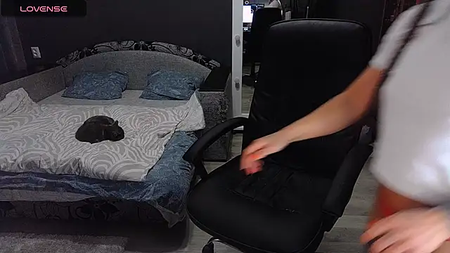 Snapshot of Aria_Dl chatting on November 13, 2025, 12:37 pm Aria Dl online show from November 13, 2025, 12:37 pm