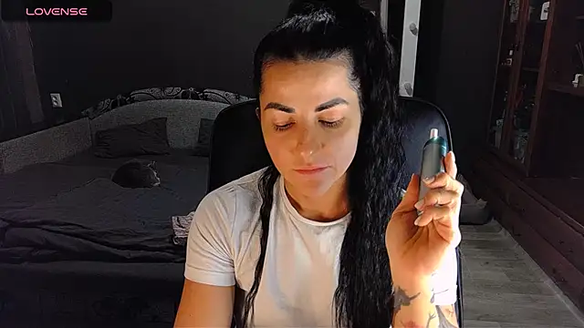 Snapshot of Aria_Dl chatting on December 5, 2025, 4:03 pm Aria Dl online show from December 5, 2025, 4:03 pm