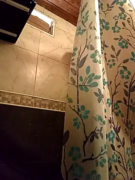 FlacoDani online show from October 4, 2025, 4:49 pm