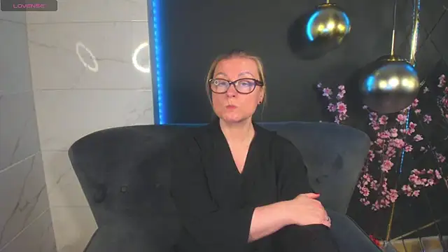 AlexandraKind online show from January 13, 2025, 1:56 am