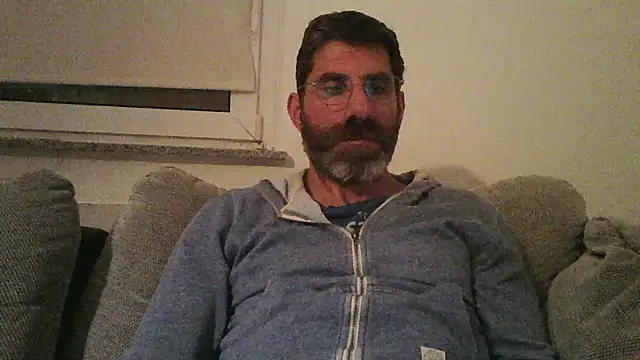 alcatraz009 online show from September 26, 2025, 7:40 pm