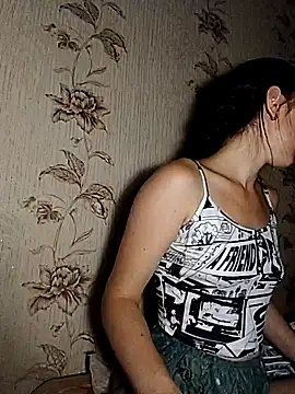 Snapshot of -bey_bi_Start chatting on September 13, 2025, 7:57 pm -bey bi Start online show from September 13, 2025, 7:57 pm