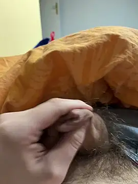 Snapshot of stev3w chatting on February 8, 2025, 3:53 pm stev3w online show from February 8, 2025, 3:53 pm