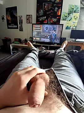 Snapshot of stev3w chatting on October 18, 2025, 9:32 am stev3w online show from October 18, 2025, 9:32 am