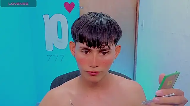 Snapshot of tanjiro_cute chatting on April 21, 2026, 2:37 am tanjiro cute online show from April 21, 2026, 2:37 am
