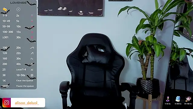 Alisson Wynter online show from November 9, 2025, 4:11 am