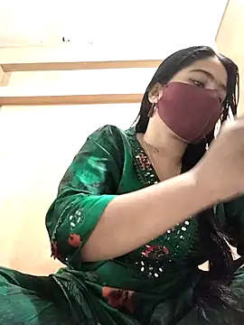 Magical Girl- online show from September 16, 2025, 4:02 am