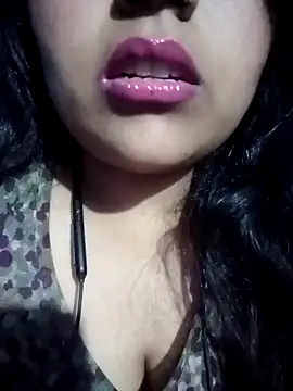 Love-Veronica online show from February 7, 2026, 6:11 pm