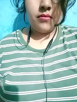 Love-Veronica online show from July 1, 2026, 6:07 pm