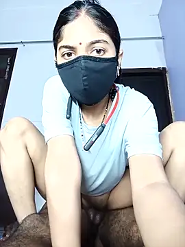 Amzing-Couple online show from October 16, 2025, 6:53 pm