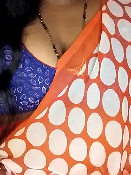 Snapshot of Sexy_Radhikaa chatting on September 27, 2025, 4:56 pm Sexy Radhikaa online show from September 27, 2025, 4:56 pm