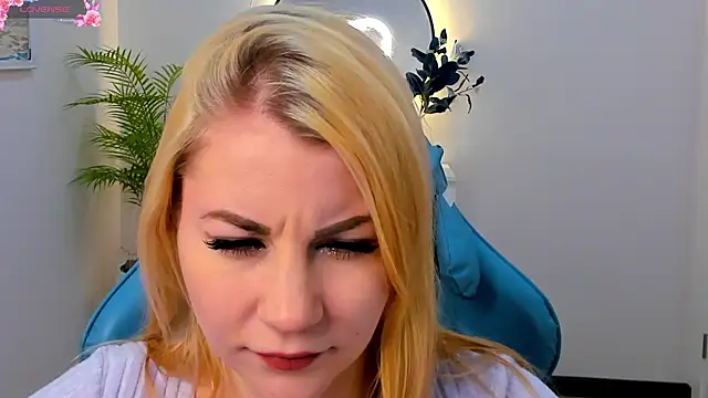 Ver 0nika online show from December 3, 2024, 9:33 am