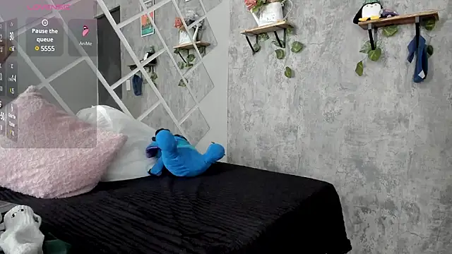 Snapshot of Megan_sophia2 chatting on March 5, 2025, 12:55 pm Megan sophia2 online show from March 5, 2025, 12:55 pm