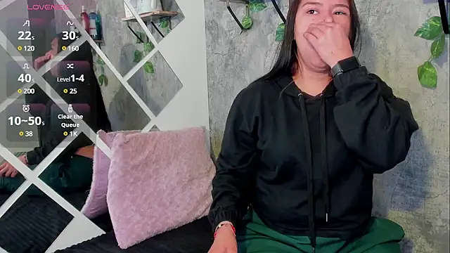 Snapshot of Megan_sophia2 chatting on March 11, 2025, 1:23 pm Megan sophia2 online show from March 11, 2025, 1:23 pm