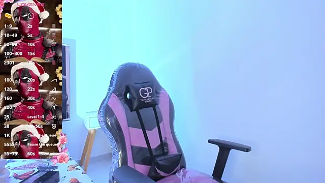 Naomy veracruz  online show from January 6, 2025, 1:30 pm