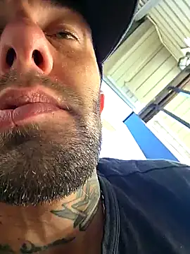 Snapshot of Fuckboy4public chatting on September 22, 2025, 9:28 pm Fuckboy4public online show from September 22, 2025, 9:28 pm