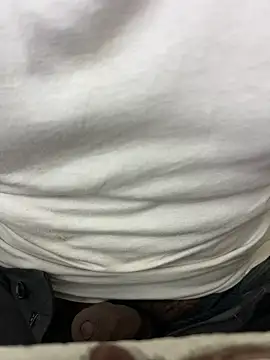 Snapshot of aprivateguy chatting on December 25, 2024, 8:29 am aprivateguy online show from December 25, 2024, 8:29 am