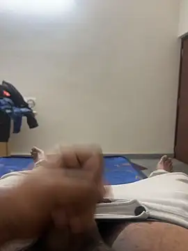 Snapshot of aprivateguy chatting on February 16, 2026, 7:43 pm aprivateguy online show from February 16, 2026, 7:43 pm