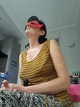 Vagabondainnamorata online show from November 24, 2025, 3:45 pm