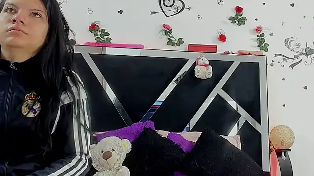 Snapshot of abby_eemily chatting on October 16, 2025, 12:06 pm abby eemily online show from October 16, 2025, 12:06 pm