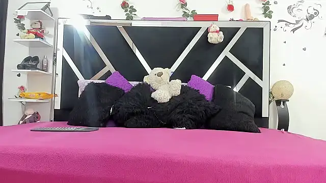 Snapshot of abby_eemily chatting on November 4, 2025, 12:04 pm abby eemily online show from November 4, 2025, 12:04 pm