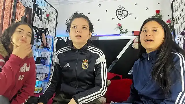 Snapshot of abby_eemily chatting on November 25, 2025, 12:16 pm abby eemily online show from November 25, 2025, 12:16 pm