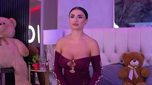 IsabelleHunt online show from September 25, 2025, 4:38 am