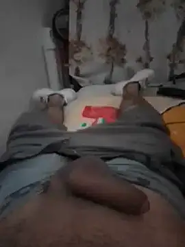 Snapshot of Fer-nand chatting on December 4, 2024, 6:50 pm Fer-nand online show from December 4, 2024, 6:50 pm