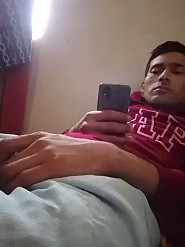 Snapshot of Fer-nand chatting on January 1, 2025, 2:20 pm Fer-nand online show from January 1, 2025, 2:20 pm