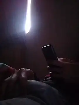 Snapshot of Fer-nand chatting on January 14, 2025, 4:18 pm Fer-nand online show from January 14, 2025, 4:18 pm