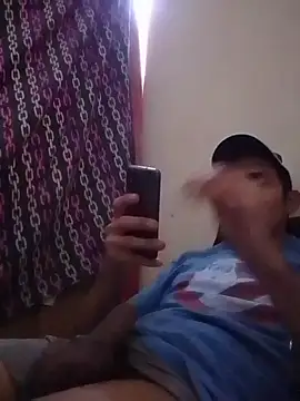 Snapshot of Fer-nand chatting on February 5, 2025, 8:04 pm Fer-nand online show from February 5, 2025, 8:04 pm