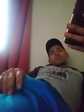 Snapshot of Fer-nand chatting on March 8, 2025, 1:03 pm Fer-nand online show from March 8, 2025, 1:03 pm