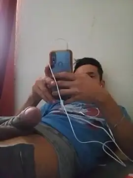 Snapshot of Fer-nand chatting on March 13, 2025, 6:45 pm Fer-nand online show from March 13, 2025, 6:45 pm