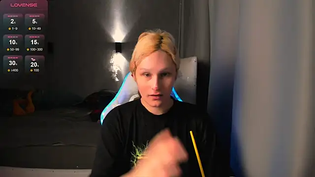 Kleo Godde online show from October 25, 2025, 9:42 pm