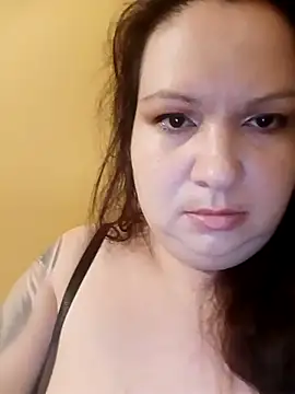 Szilvi93 online show from April 17, 2026, 4:59 am