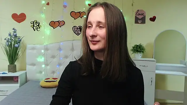 MichelLeee online show from February 21, 2025, 6:15 pm