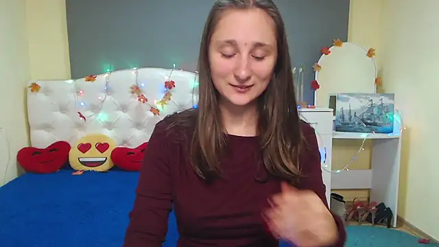 MichelLeee online show from November 17, 2025, 12:11 pm