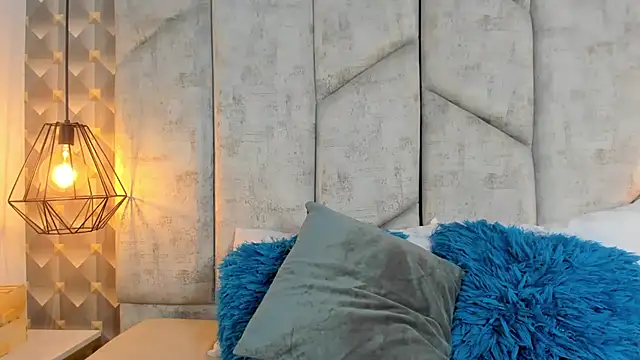 AshleyHill2 online show from April 2, 2026, 3:37 am