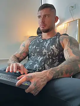 Snapshot of DimitriSullivan_ chatting on June 29, 2026, 7:47 pm DimitriSullivan online show from June 29, 2026, 7:47 pm