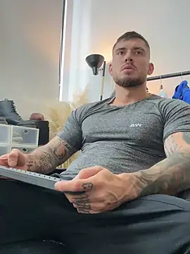 Snapshot of DimitriSullivan_ chatting on July 20, 2026, 2:30 pm DimitriSullivan online show from July 20, 2026, 2:30 pm