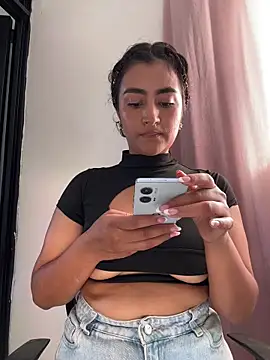 Lady Rey online show from April 11, 2026, 9:19 pm